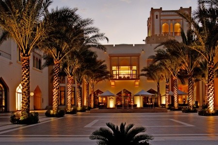 Omán Muscat Shangri - La's Al Bandar 11 dňový pobyt Raňajky Letecky Letisko: Praha February 2026 ( 8/02/26-18/02/26)