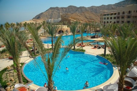 Omán Muscat Shangri - La's Al Bandar 11 dňový pobyt Raňajky Letecky Letisko: Praha February 2026 ( 8/02/26-18/02/26)