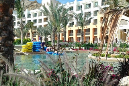 Omán Muscat Shangri - La's Al Bandar 11 dňový pobyt Raňajky Letecky Letisko: Praha February 2026 ( 8/02/26-18/02/26)