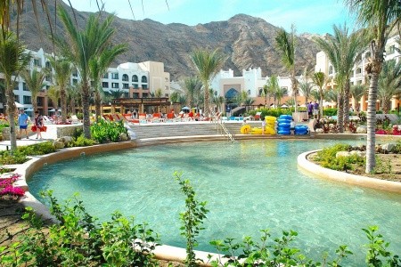 Omán Muscat Shangri - La's Al Bandar 11 dňový pobyt Raňajky Letecky Letisko: Praha February 2026 ( 8/02/26-18/02/26)