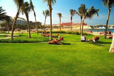 Omán Muscat Shangri - La's Al Bandar 11 dňový pobyt Raňajky Letecky Letisko: Praha February 2026 ( 8/02/26-18/02/26)