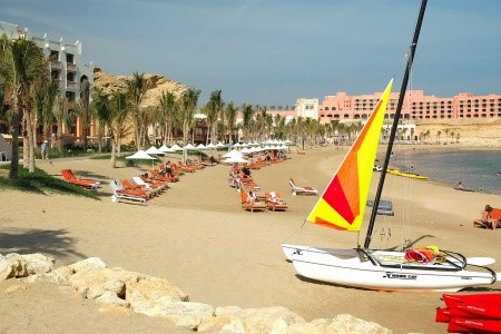 Omán Muscat Shangri - La's Al Bandar 11 dňový pobyt Raňajky Letecky Letisko: Praha February 2026 ( 8/02/26-18/02/26)