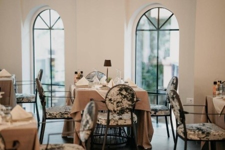 Albánie, Durrës, Martiness, za <span>15.745</span> Kč