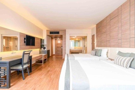 Thajsko Phuket Phuket Graceland 15 dňový pobyt Raňajky Letecky Letisko: Praha February 2026 (13/02/26-27/02/26)