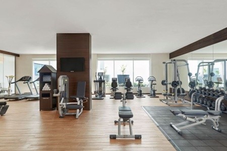 Spojené arabské emiráty Dubaj Hyatt Place Dubai Al Rigga Residences 8 dňový pobyt Polpenzia Letecky Letisko: Praha April 2026 (20/04/26-27/04/26)