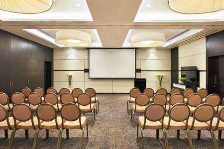 Spojené arabské emiráty Dubaj Hyatt Place Dubai Al Rigga Residences 8 dňový pobyt Polpenzia Letecky Letisko: Praha April 2026 (20/04/26-27/04/26)