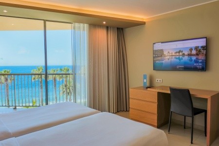 Madeira Caniço The Views Oasis 8 dňový pobyt Polpenzia Letecky Letisko: Budapešť September 2026 ( 7/09/26-14/09/26)