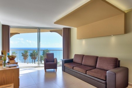 Madeira Caniço The Views Oasis 8 dňový pobyt Polpenzia Letecky Letisko: Budapešť September 2026 ( 7/09/26-14/09/26)