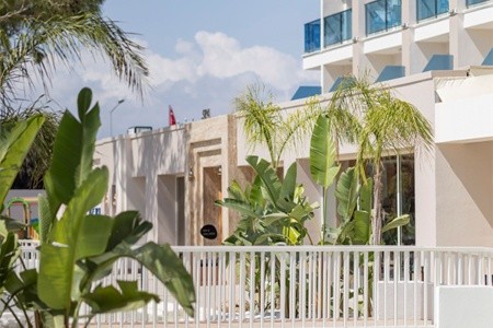 Berry Blue (Ex. Maya World Side) - 98