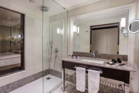 Charisma Deluxe - 122