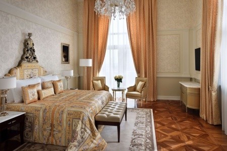 Spojené arabské emiráty Dubaj Palazzo Versace Dubai 8 dňový pobyt Polpenzia Letecky Letisko: Praha September 2025 ( 3/09/25-10/09/25)