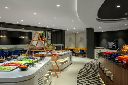 Spojené arabské emiráty Dubaj Hyatt Place Dubai Jumeirah 9 dňový pobyt Raňajky Letecky Letisko: Praha May 2026 ( 5/05/26-13/05/26)