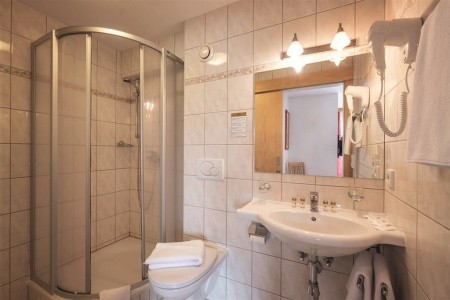 Alpenhotel Edelweiss - 9