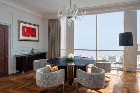 The Ritz Carlton - 9