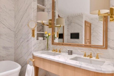 The Ritz Carlton - 13