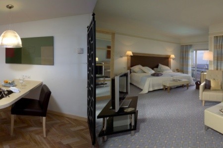 Madeira Funchal Pestana Carlton Madeira Premium Ocean Resort 8 dňový pobyt Raňajky Letecky Letisko: Viedeň March 2026 ( 6/03/26-13/03/26)