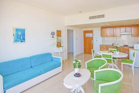 Marlita Beach Hotel Apartments - 8