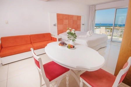 Marlita Beach Hotel Apartments - 10