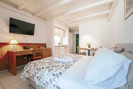 Chorvátsko Severná Dalmácia Zaton Holiday Resort Apartments 6 dňový pobyt Polpenzia Vlastná October 2025 (14/10/25-19/10/25)