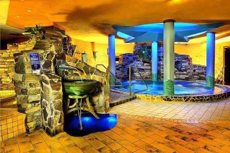 Slovensko Liptov Holiday Village Tatralandia 3 dňový pobyt Raňajky Vlastná April 2026 (21/04/26-23/04/26)