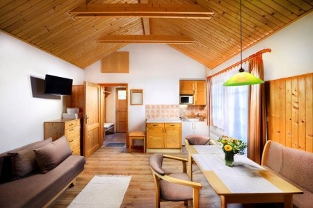 Slovensko Liptov Holiday Village Tatralandia 3 dňový pobyt Raňajky Vlastná April 2026 (21/04/26-23/04/26)