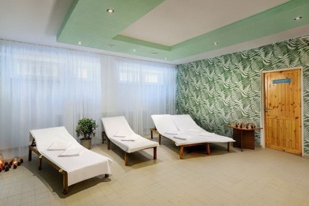 Slovensko Nízke Tatry Ski 6 dňový pobyt Raňajky Vlastná April 2026 (23/04/26-28/04/26)