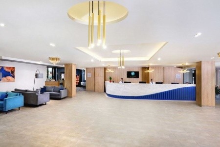 Slovensko Liptov Akvamarín 6 dňový pobyt Raňajky Vlastná February 2026 ( 9/02/26-14/02/26)