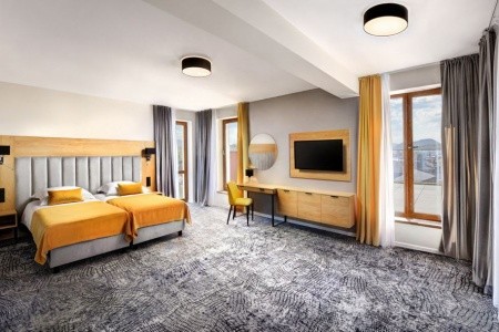 Slovensko Liptov Akvamarín 6 dňový pobyt Raňajky Vlastná February 2026 ( 9/02/26-14/02/26)