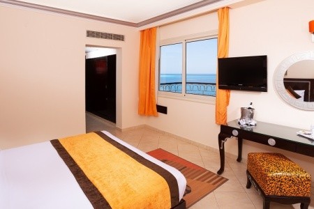 Sphinx Aqua Park Beach Resort - 6