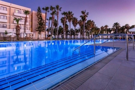 Kypr, Paphos, Louis Phaethon Beach, za <span>28.111</span> Kč