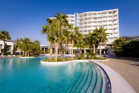 Kypr, Larnaca, Radisson Beach Resort Larnaca (Ex. Princess Beach), za <span>48.350</span> Kč