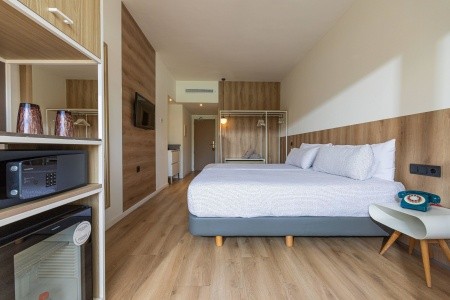 Španielsko Mallorca Innside Alcudia 5 dňový pobyt Polpenzia Letecky Letisko: Praha July 2026 (29/07/26- 2/08/26)