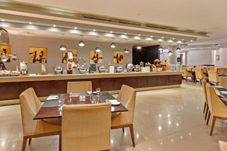 Spojené arabské emiráty Ras Al Khaimah Al Hamra Residence 12 dňový pobyt All Inclusive Letecky Letisko: Praha April 2026 ( 2/04/26-13/04/26)