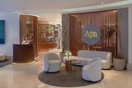 Spojené arabské emiráty Dubaj Ja Ocean View Hotel Jumeirah Beach 8 dňový pobyt Raňajky Letecky Letisko: Praha June 2026 ( 3/06/26-10/06/26)