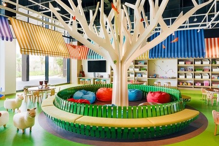 Spojené arabské emiráty Ras Al Khaimah Mövenpick Resort Marjan Island (Ras Al Khaimah) 8 dňový pobyt Raňajky Letecky Letisko: Praha April 2026 (10/04/26-17/04/26)