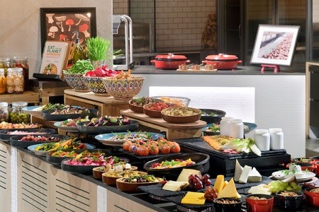 Spojené arabské emiráty Ras Al Khaimah Mövenpick Resort Marjan Island (Ras Al Khaimah) 8 dňový pobyt Raňajky Letecky Letisko: Praha April 2026 (10/04/26-17/04/26)