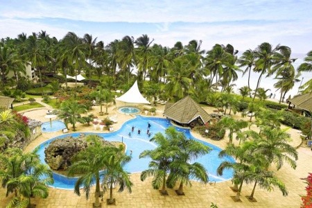 Keňa Diani Beach Diani Reef Beach Resort 12 dňový pobyt Polpenzia Letecky Letisko: Viedeň September 2025 ( 8/09/25-19/09/25)