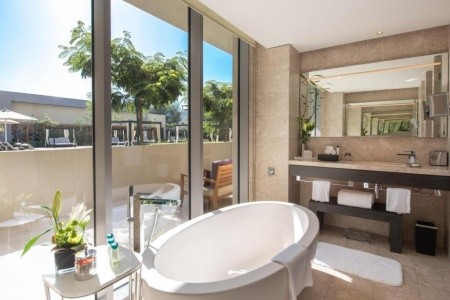 Omán Muscat Kempinski Muscat 8 dňový pobyt Raňajky Letecky Letisko: Viedeň April 2026 (28/04/26- 5/05/26)