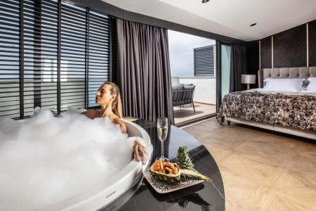 Charisma Deluxe - 146