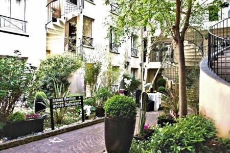 Francúzsko Paríž Le Patio Bastille 13 dňový pobyt Raňajky Letecky Letisko: Praha September 2025 (23/09/25- 5/10/25)