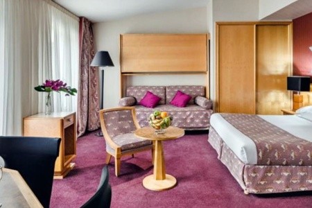 Francúzsko Paríž Le Patio Bastille 13 dňový pobyt Raňajky Letecky Letisko: Praha September 2025 (23/09/25- 5/10/25)