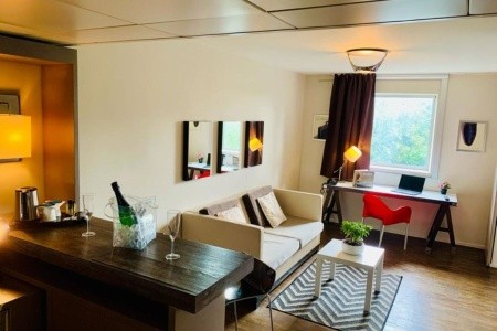 Francúzsko  Standing Hotel Suites By Actisource 9 dňový pobyt Polpenzia Letecky Letisko: Praha September 2025 (29/09/25- 7/10/25)