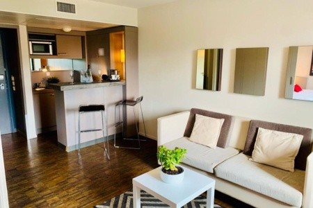 Francúzsko  Standing Hotel Suites By Actisource 9 dňový pobyt Polpenzia Letecky Letisko: Praha September 2025 (29/09/25- 7/10/25)