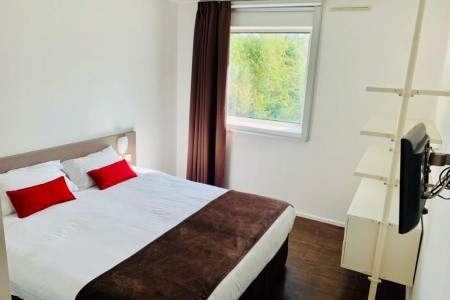 Francúzsko  Standing Hotel Suites By Actisource 9 dňový pobyt Polpenzia Letecky Letisko: Praha September 2025 (29/09/25- 7/10/25)