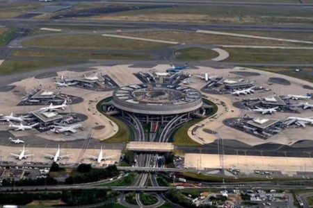 Francúzsko  Standing Hotel Suites By Actisource 9 dňový pobyt Polpenzia Letecky Letisko: Praha September 2025 (29/09/25- 7/10/25)