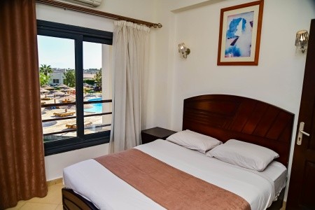 Egypt Hurghada New Eagles Aqua Park Resort 8 dňový pobyt Polpenzia Letecky Letisko: Viedeň June 2026 (29/06/26- 6/07/26)