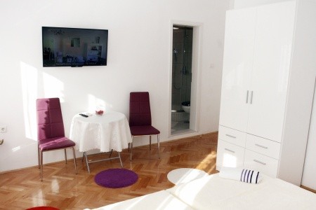 Pokoje 3298-1543 - 8