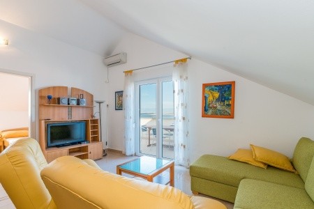 Chorvátsko Severná Dalmácia Apartmány 3298-3609 8 dňový pobyt Bez stravy Vlastná July 2026 (20/07/26-27/07/26)