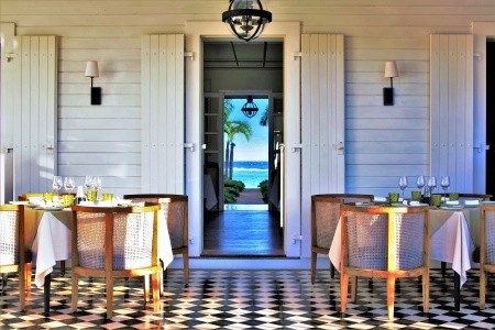 Maurícius  Outrigger Maurtius Beach Resort 14 dňový pobyt Polpenzia Letecky Letisko: Viedeň February 2026 ( 3/02/26-16/02/26)