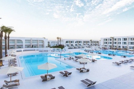 Posh Club By Sunrise White Hills Resort